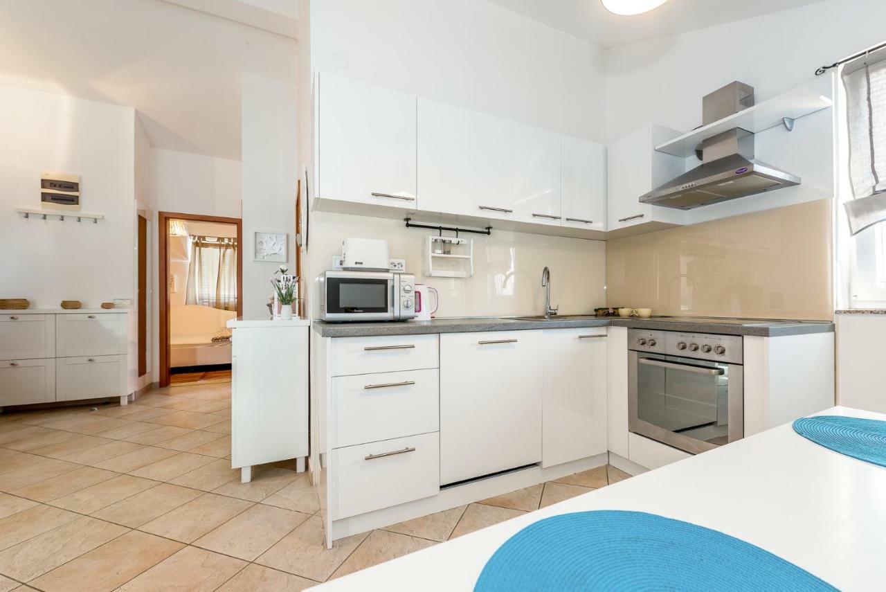 סרימה Apartman Karla Mara Ana Ivan & Jo מראה חיצוני תמונה